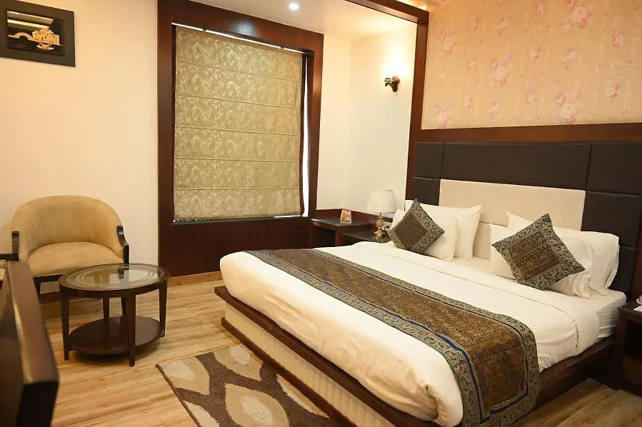 Square Inn Hotel,ורנאסי 3*, ורנאסי הודו