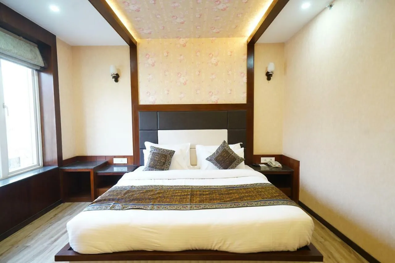 *** מלון Square Inn Hotel,ורנאסי הודו